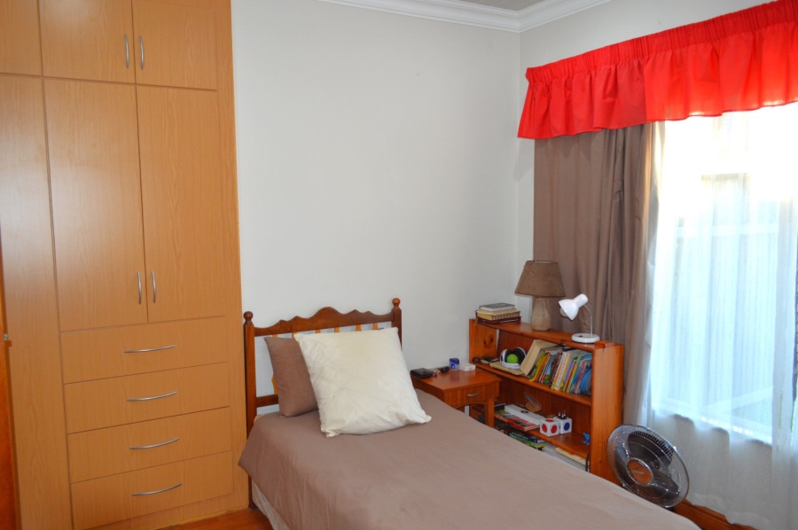 4 Bedroom Property for Sale in Flamwood North West